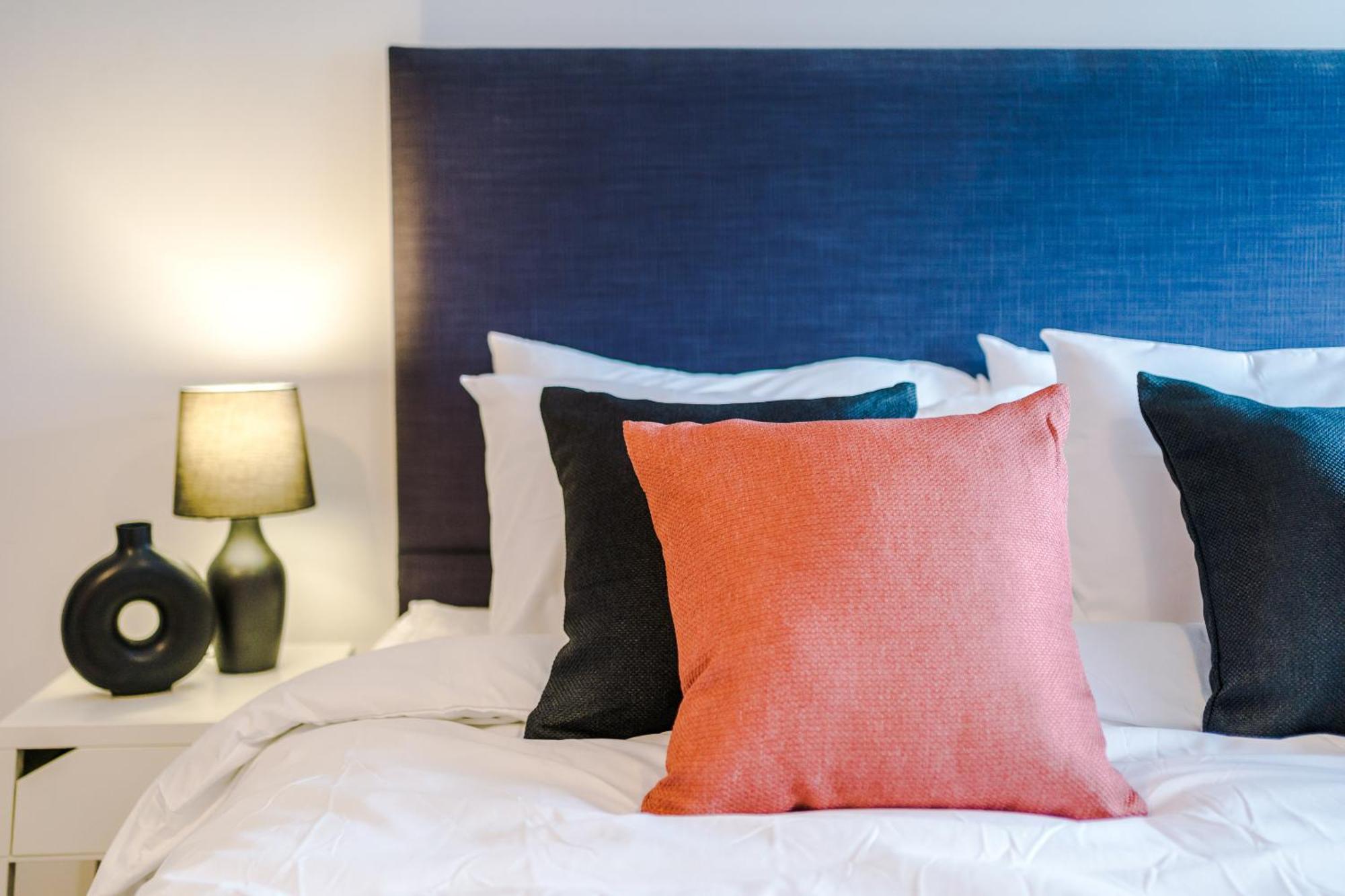 2 King Size Beds In Manhattan Styled Oversize Apartment Leeds  Zewnętrze zdjęcie
