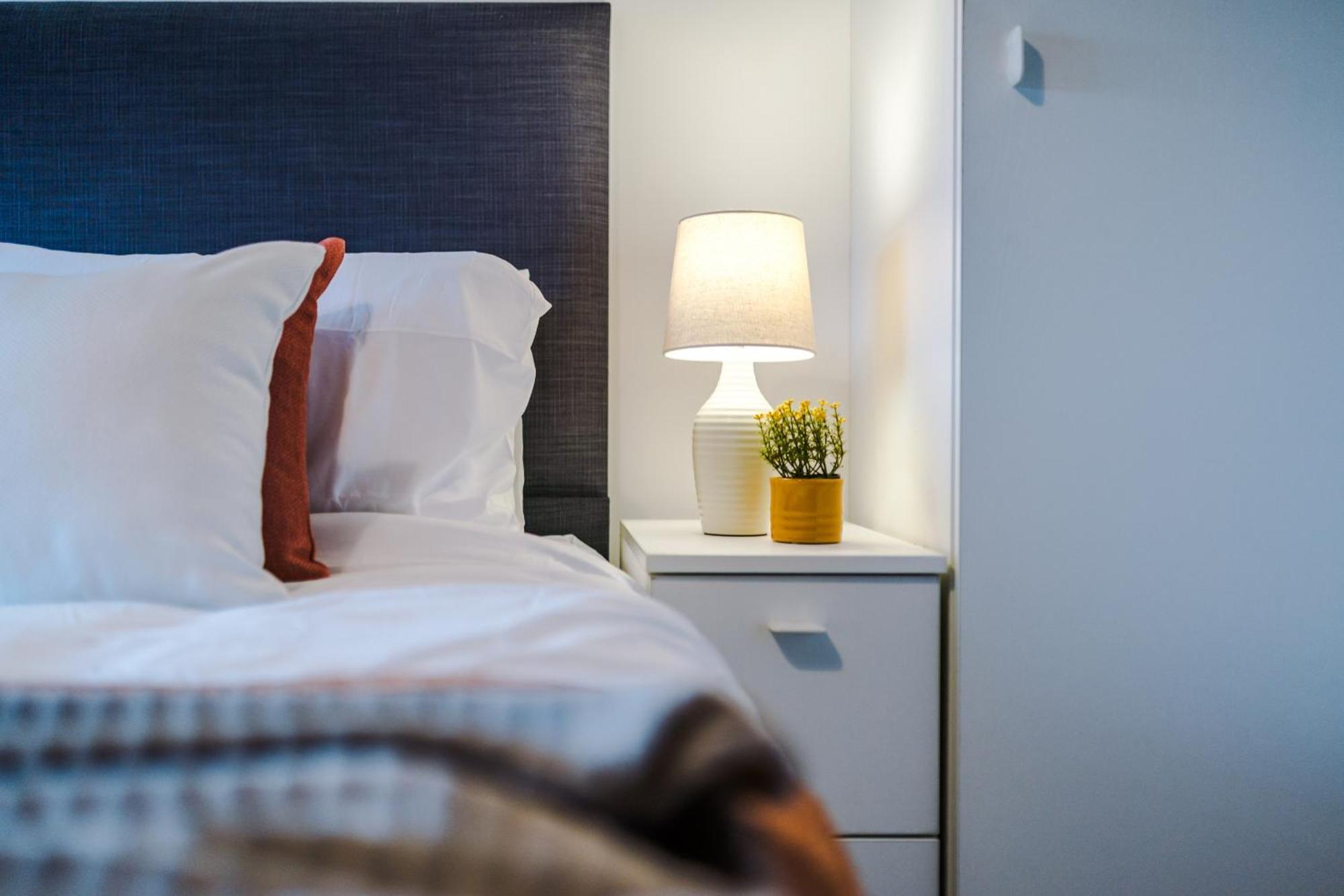 2 King Size Beds In Manhattan Styled Oversize Apartment Leeds  Zewnętrze zdjęcie